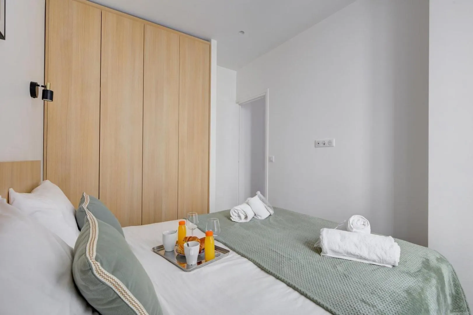 160 Suite Eve - Superbe Appartement A Paris 0*,